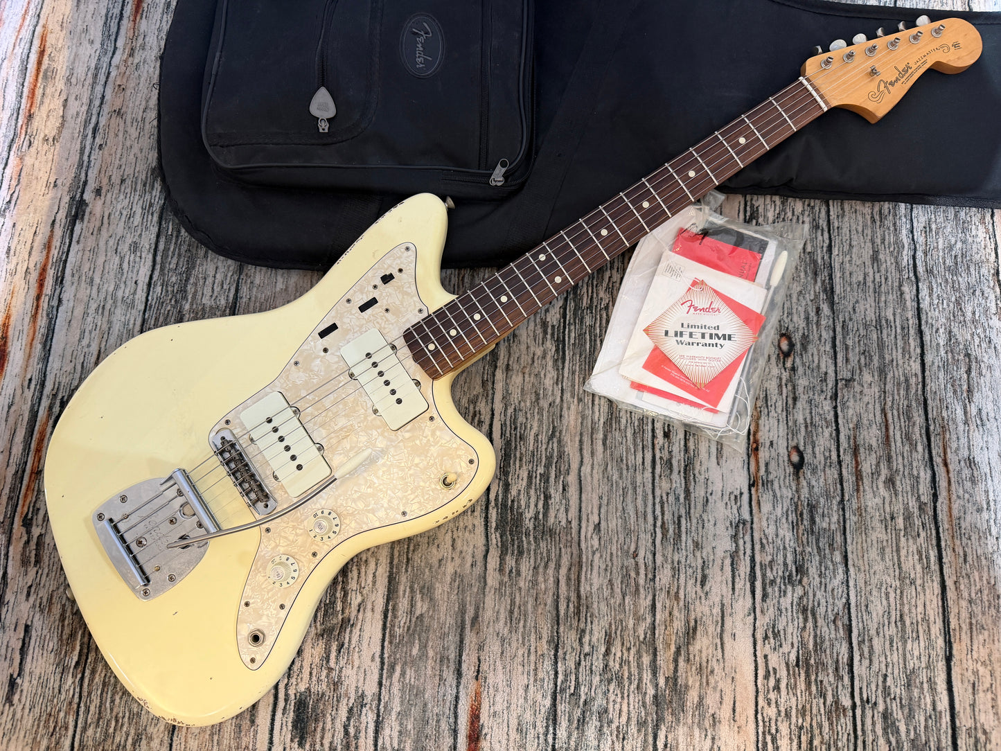 Fender 2015 Roadworn Jazzmaster Olympic White FSR