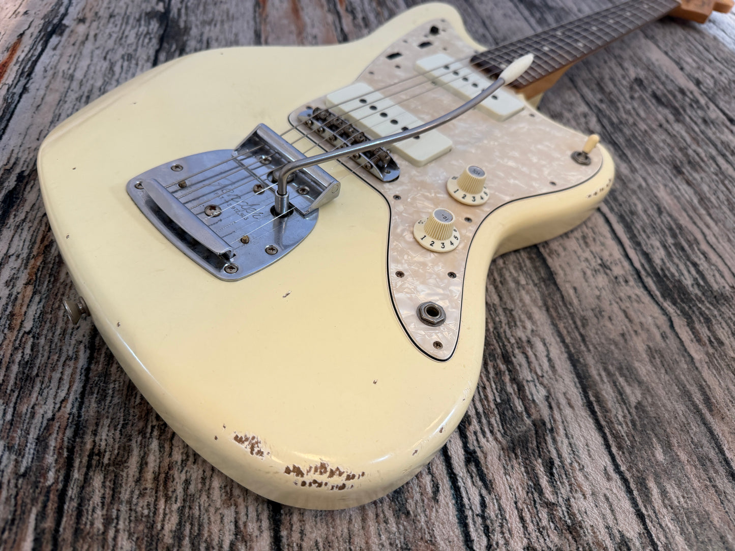 Fender 2015 Roadworn Jazzmaster Olympic White FSR
