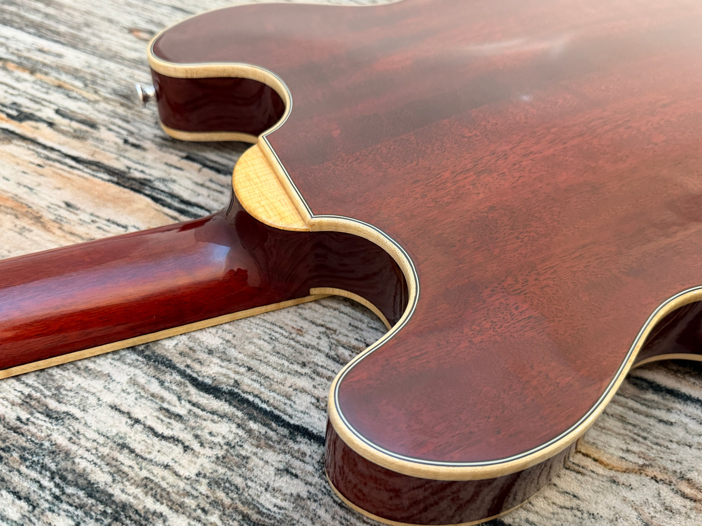 Eastman T185MX Classic with case & COA "B" Stock RRP £2,299