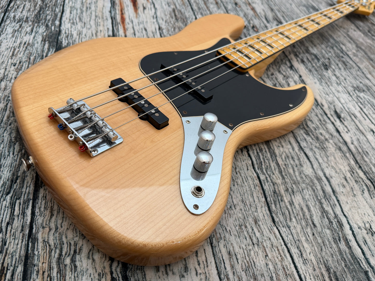 Squier Classic Vibe 70's Jazz Bass Natural gloss