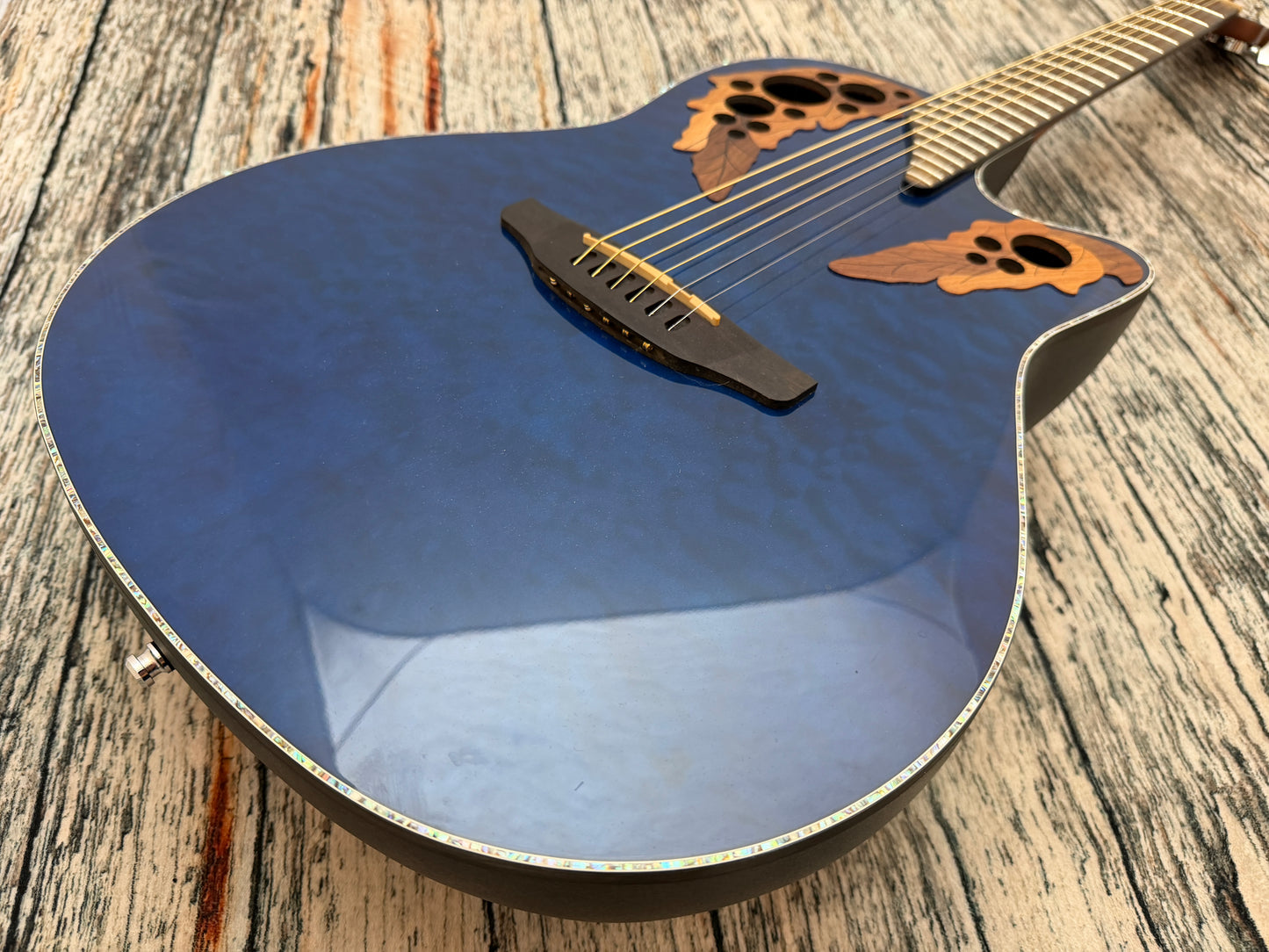 Ovation Celebrity Elite Plus CE44P-8TQ