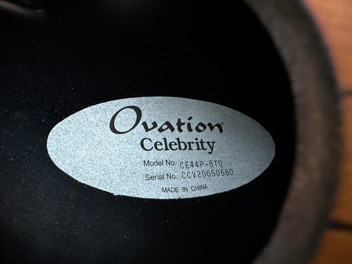 Ovation Celebrity Elite Plus CE44P-8TQ