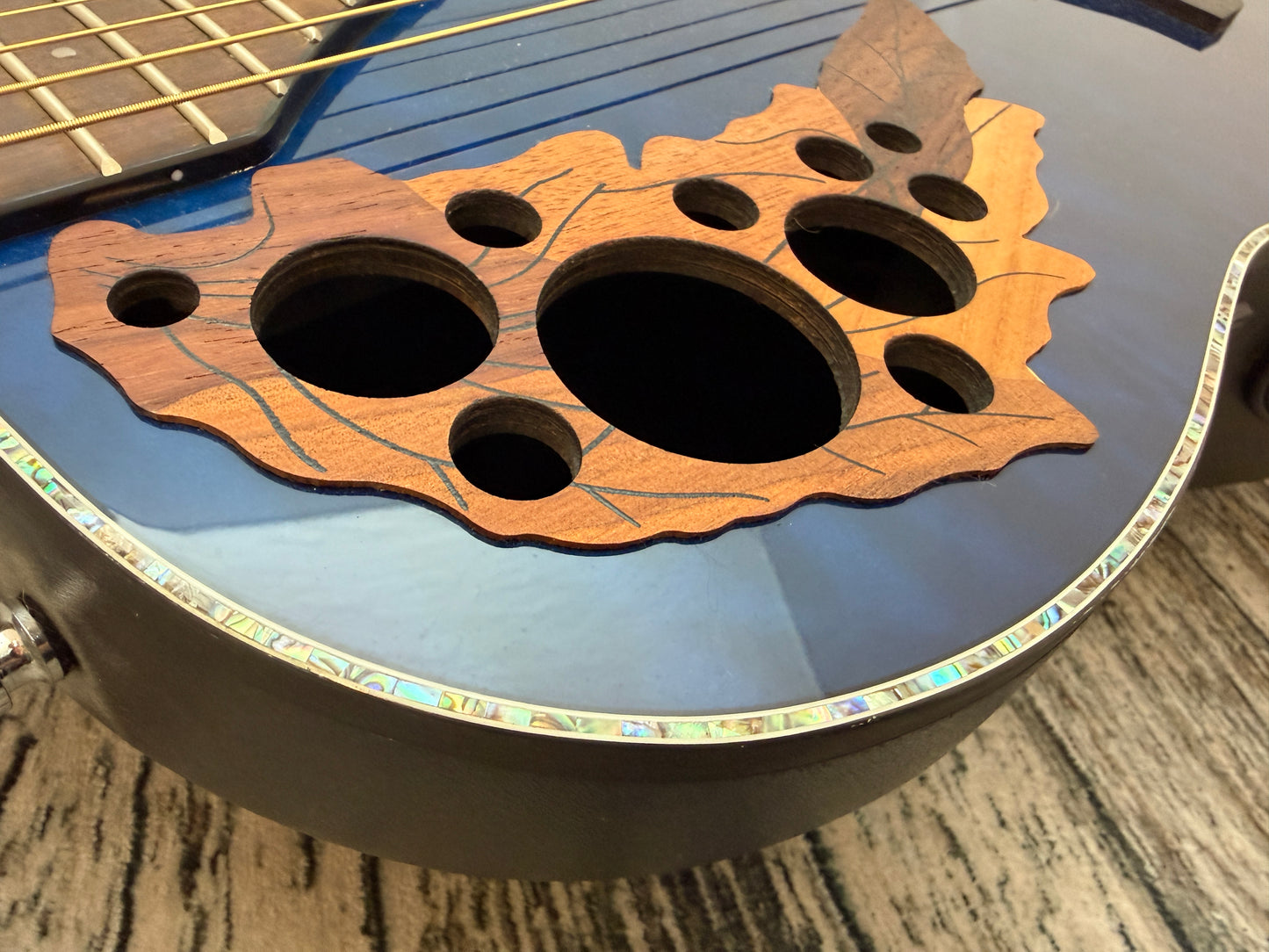 Ovation Celebrity Elite Plus CE44P-8TQ