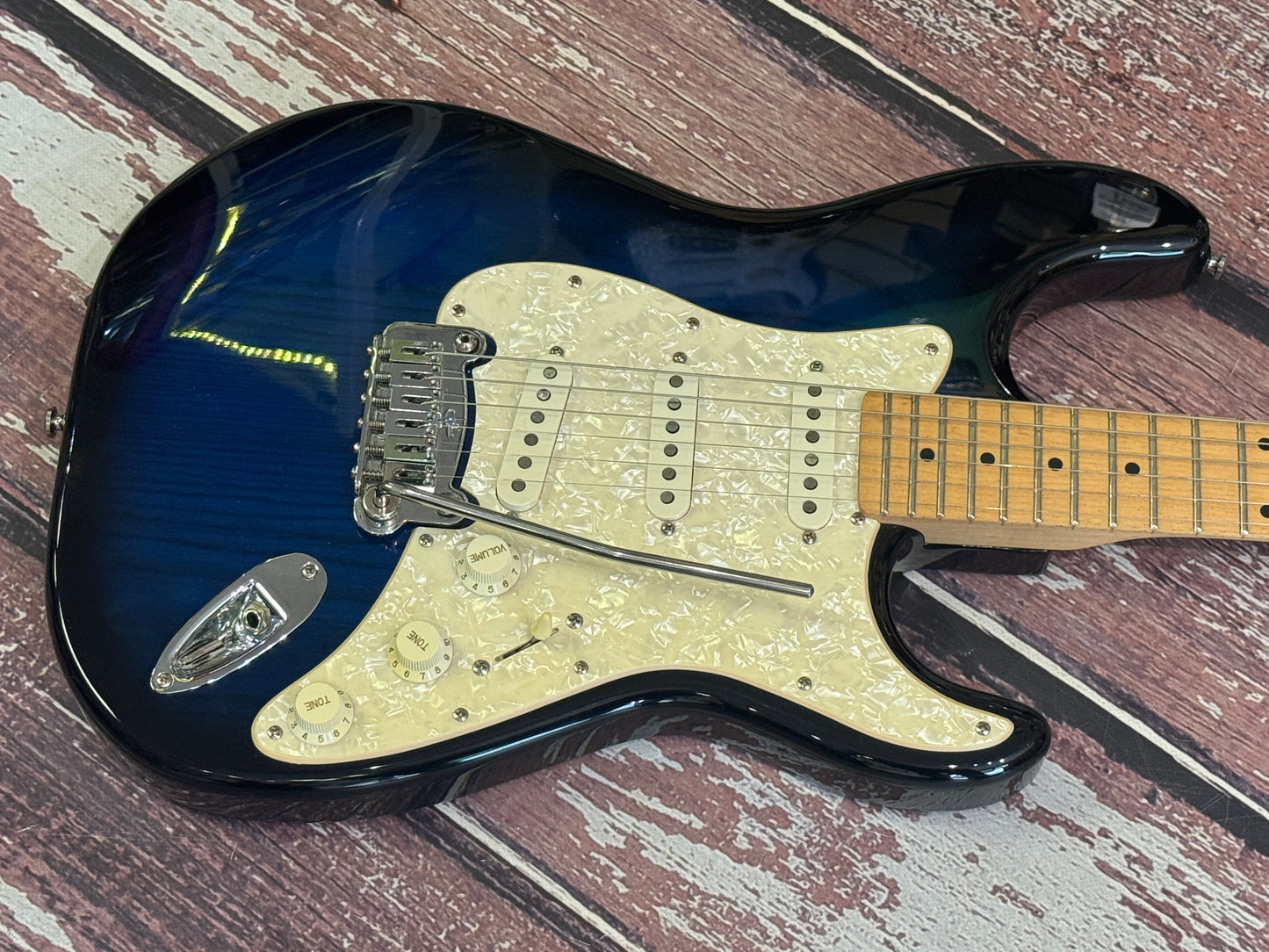 G&L Tribute Legacy Blue Burst 2009