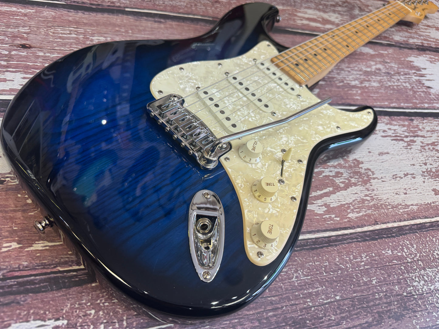 G&L Tribute Legacy Blue Burst 2009