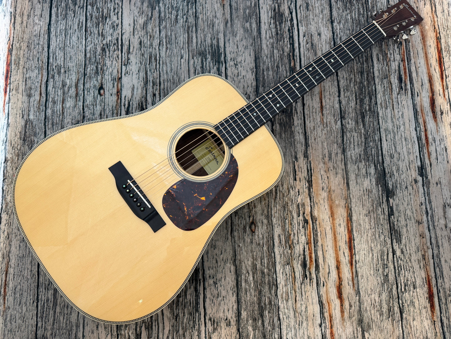 Eastman E8D All solid Dreadnought - 100% mint!