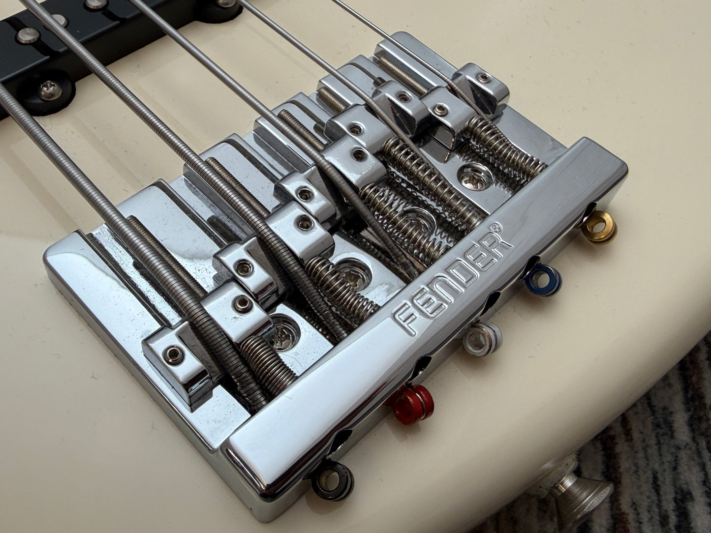 Fender Deluxe Active V Jazz Bass