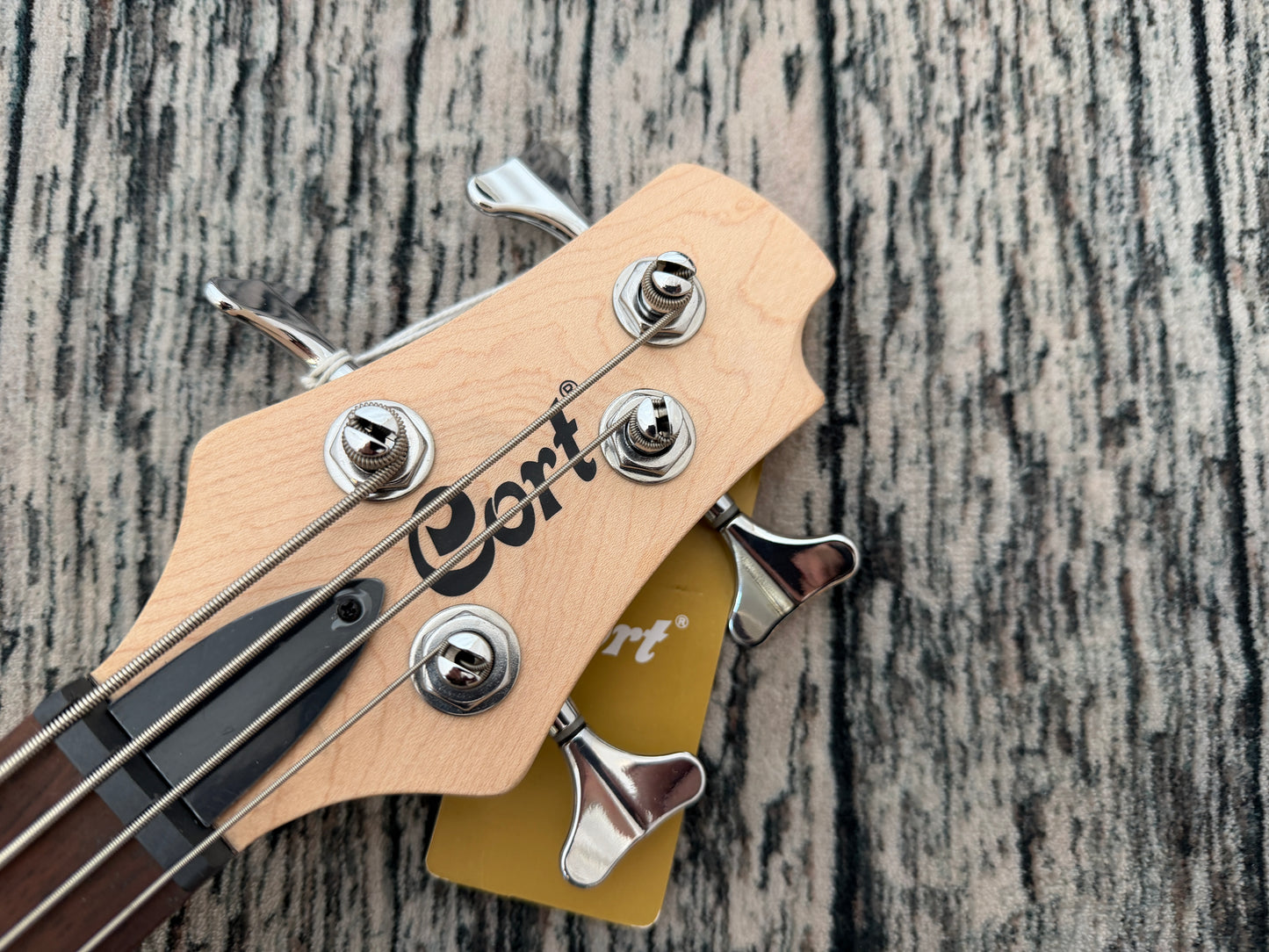 Cort Action PJ Bass Walnut