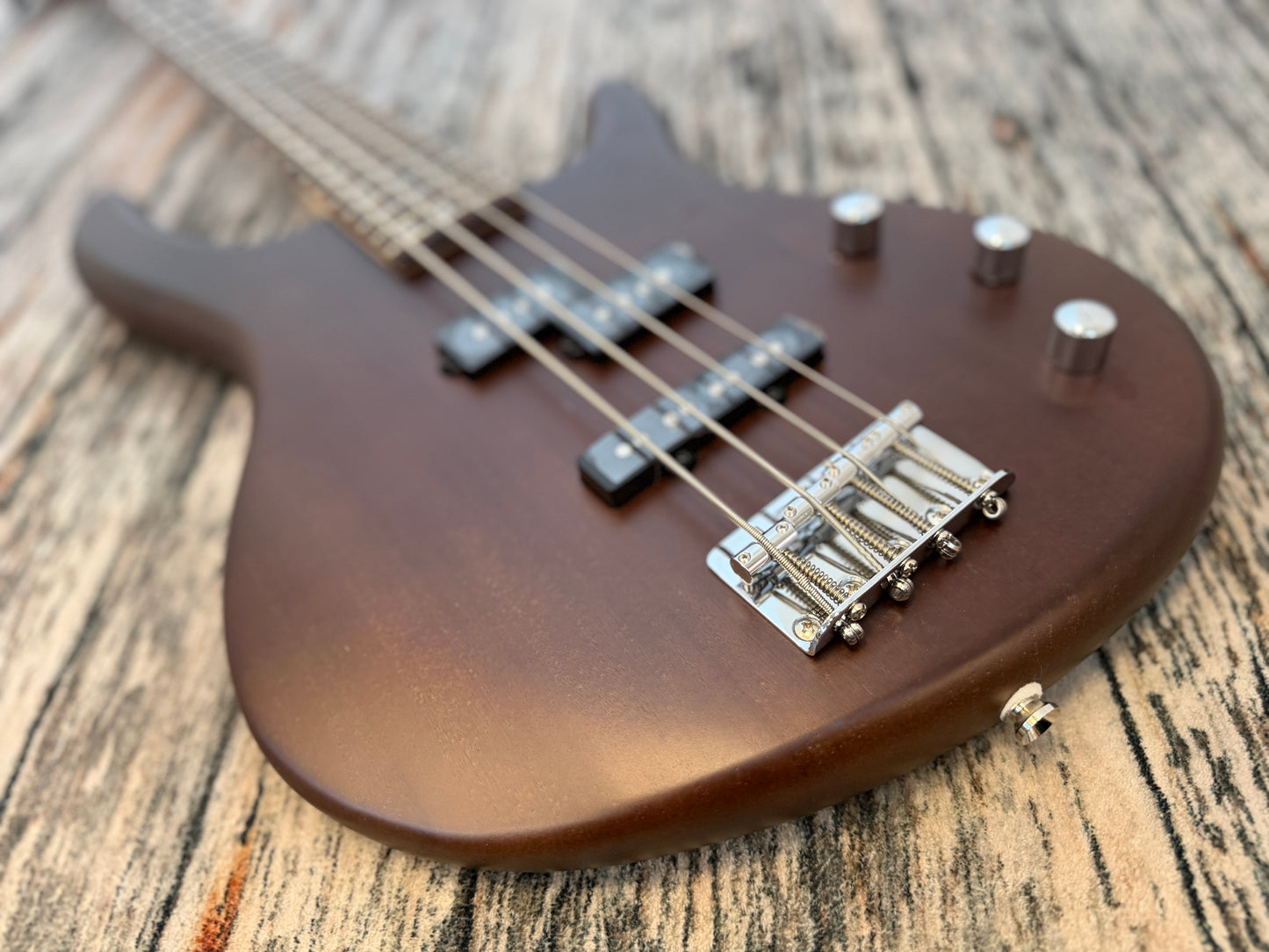 Cort Action PJ Bass Walnut