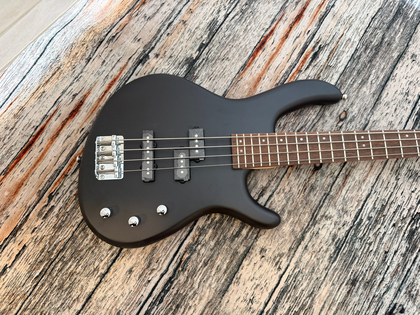 Cort Action PJ bass Black