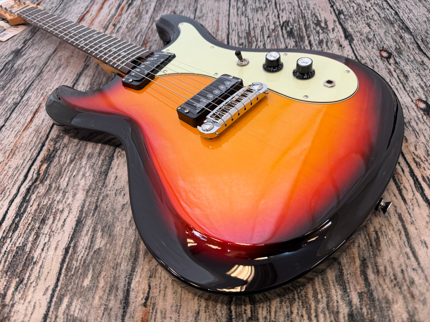Aria DM-206 Sunburst