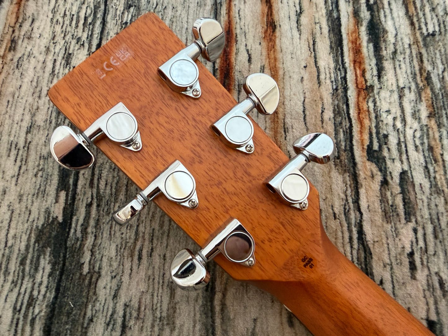 Vintage VGA990 Sunburst Electro Acoustic