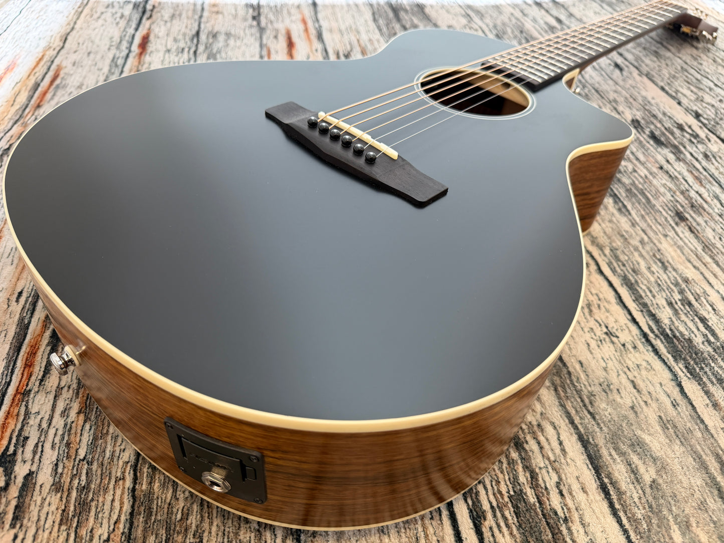 Cort Core MC Ovankol All Solid electro acoustic - Fishman