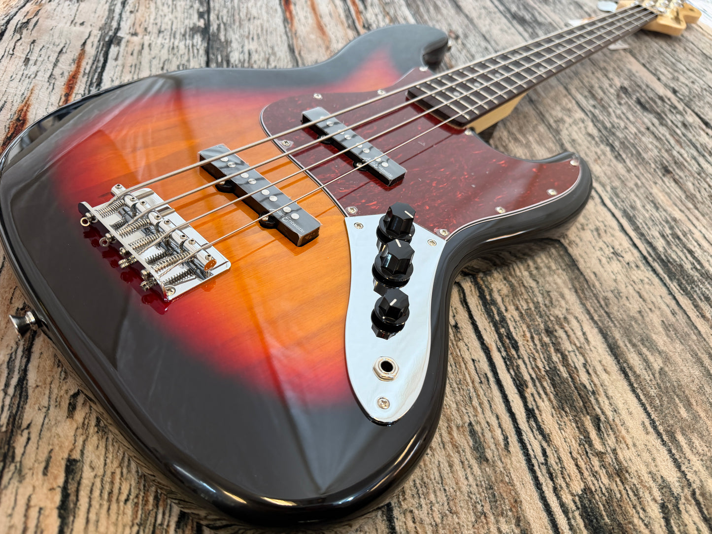 Vintage Coaster Bass - V49 Jazz-bass Sunburst