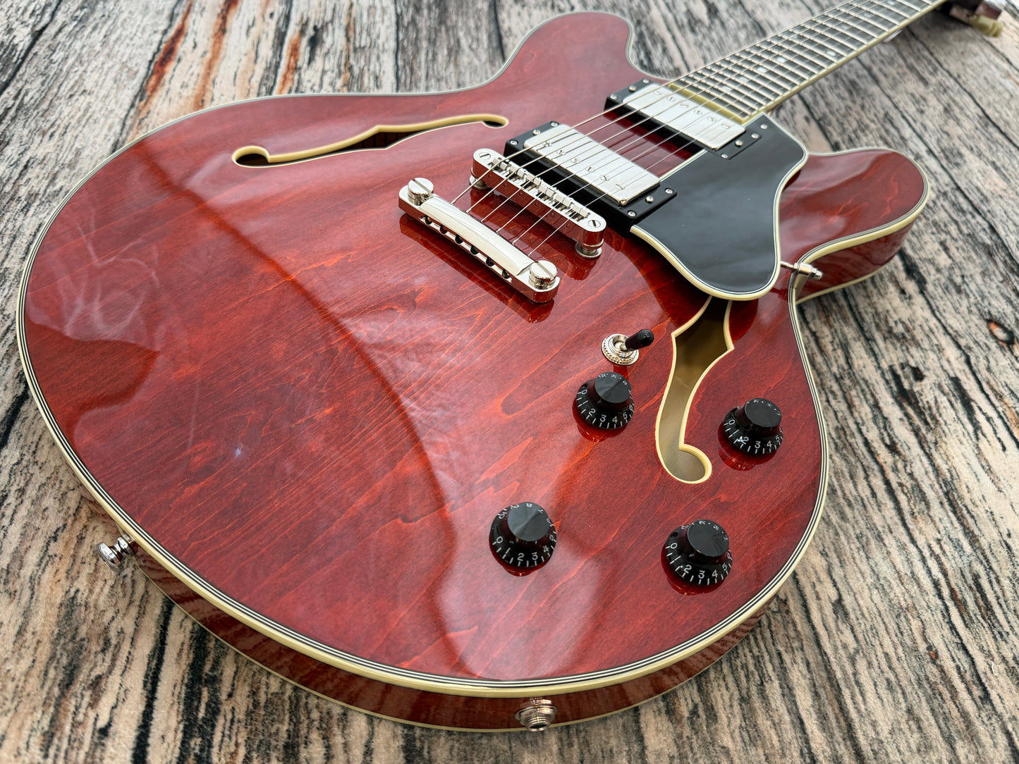 Eastman T386 Classic with Hard Case - "B" Stock