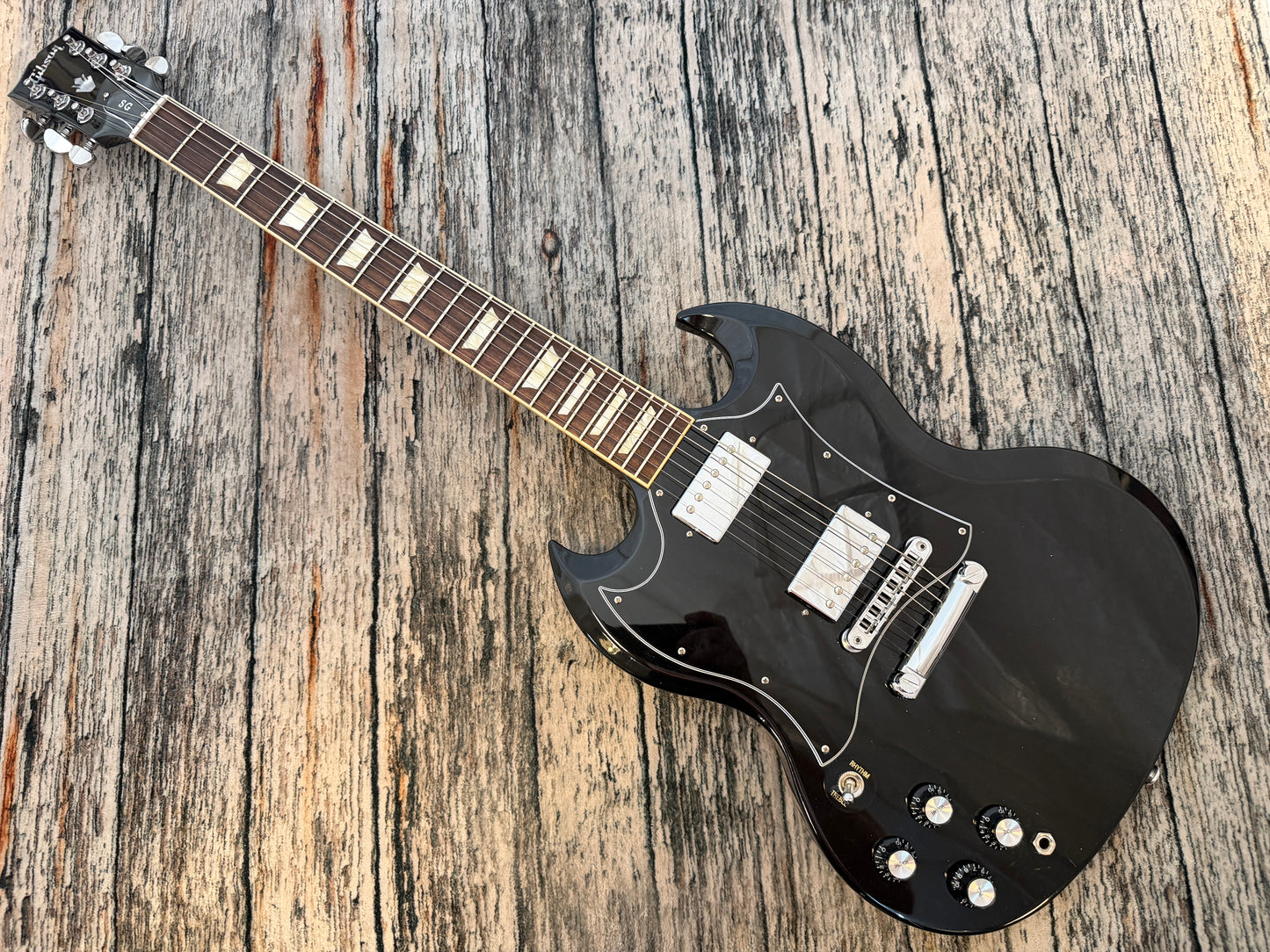 Gibson SG Standard - Ebony - Left Hand 2020 model