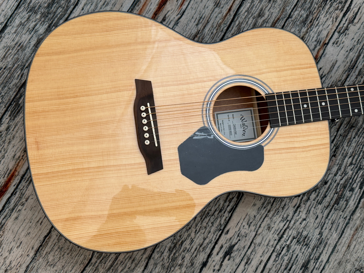 Walden O450 Solid Spruce Top Orchestra Acoustic - Gloss Natural