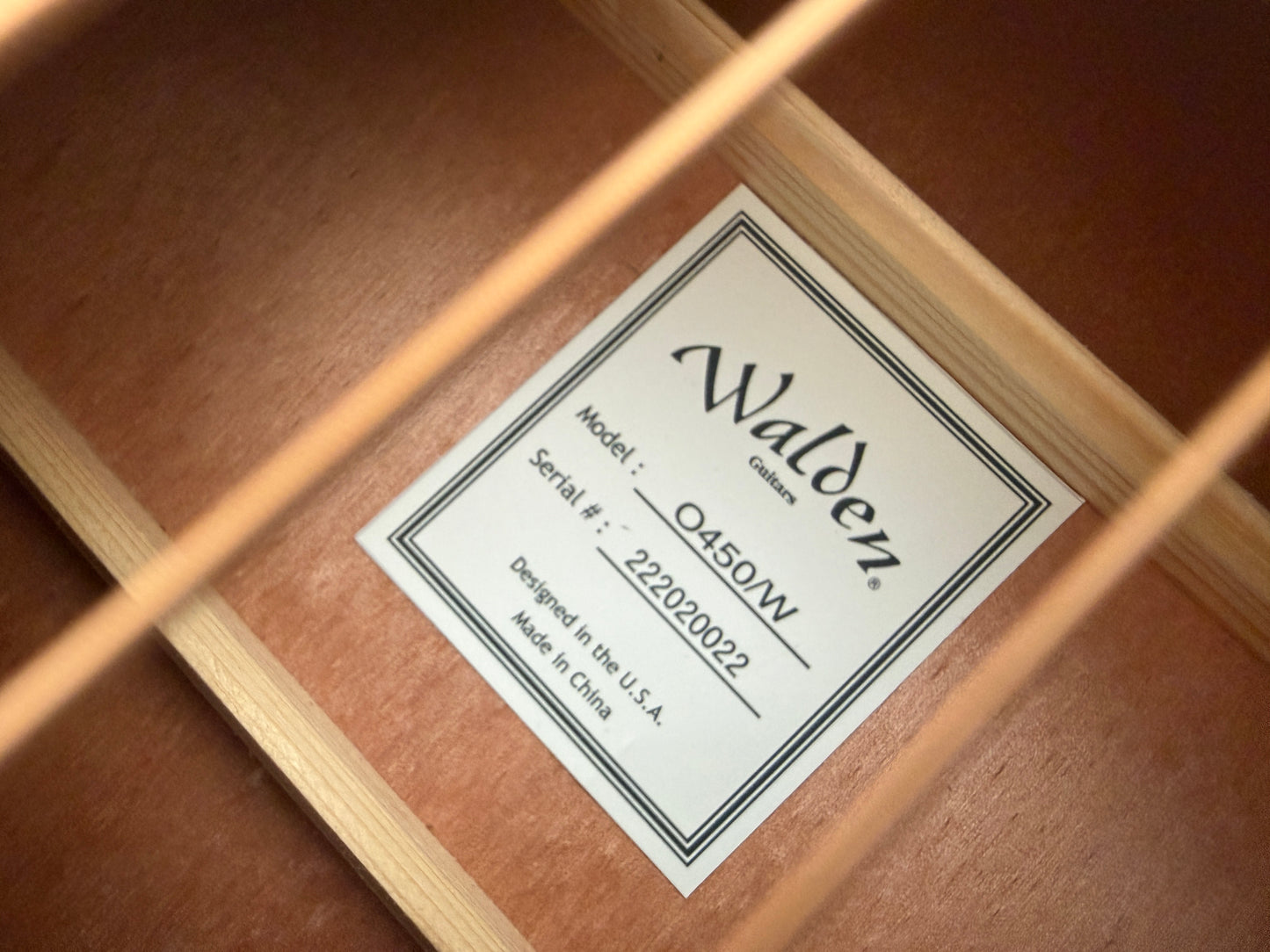 Walden O450 Solid Spruce Top Orchestra Acoustic - Gloss Natural