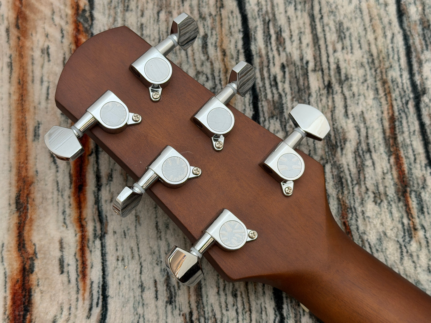 Walden F255CE - Folk Body Acoustic Cutaway-Electric - Satin Natural