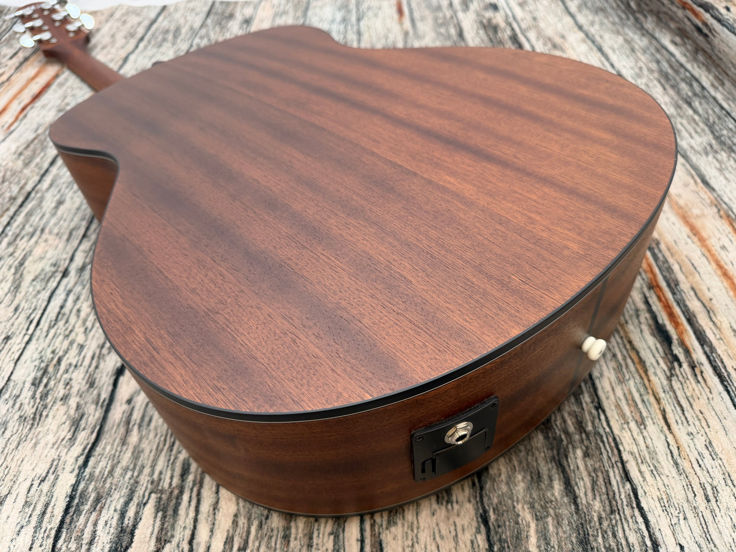 Walden G570ETB Solid Cedar Top Grand Auditorium Electro - Open Pore Satin Tobacco Burst