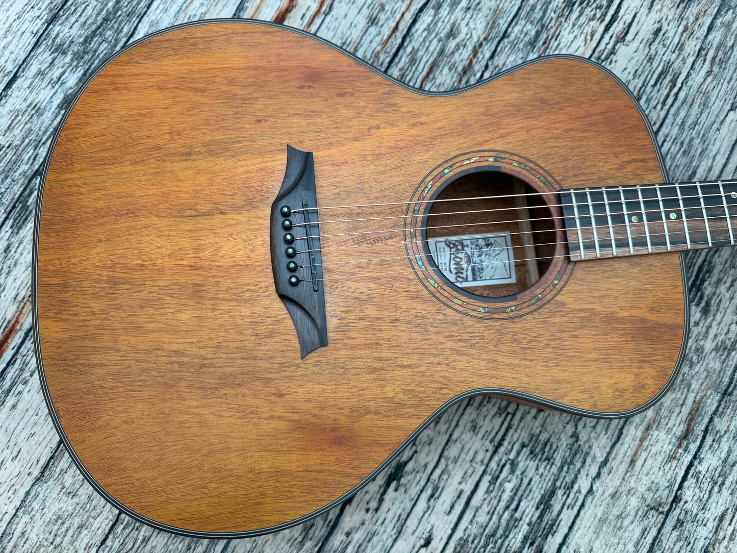 Bromo BAT2M - Solid top Mahogany Acoustic