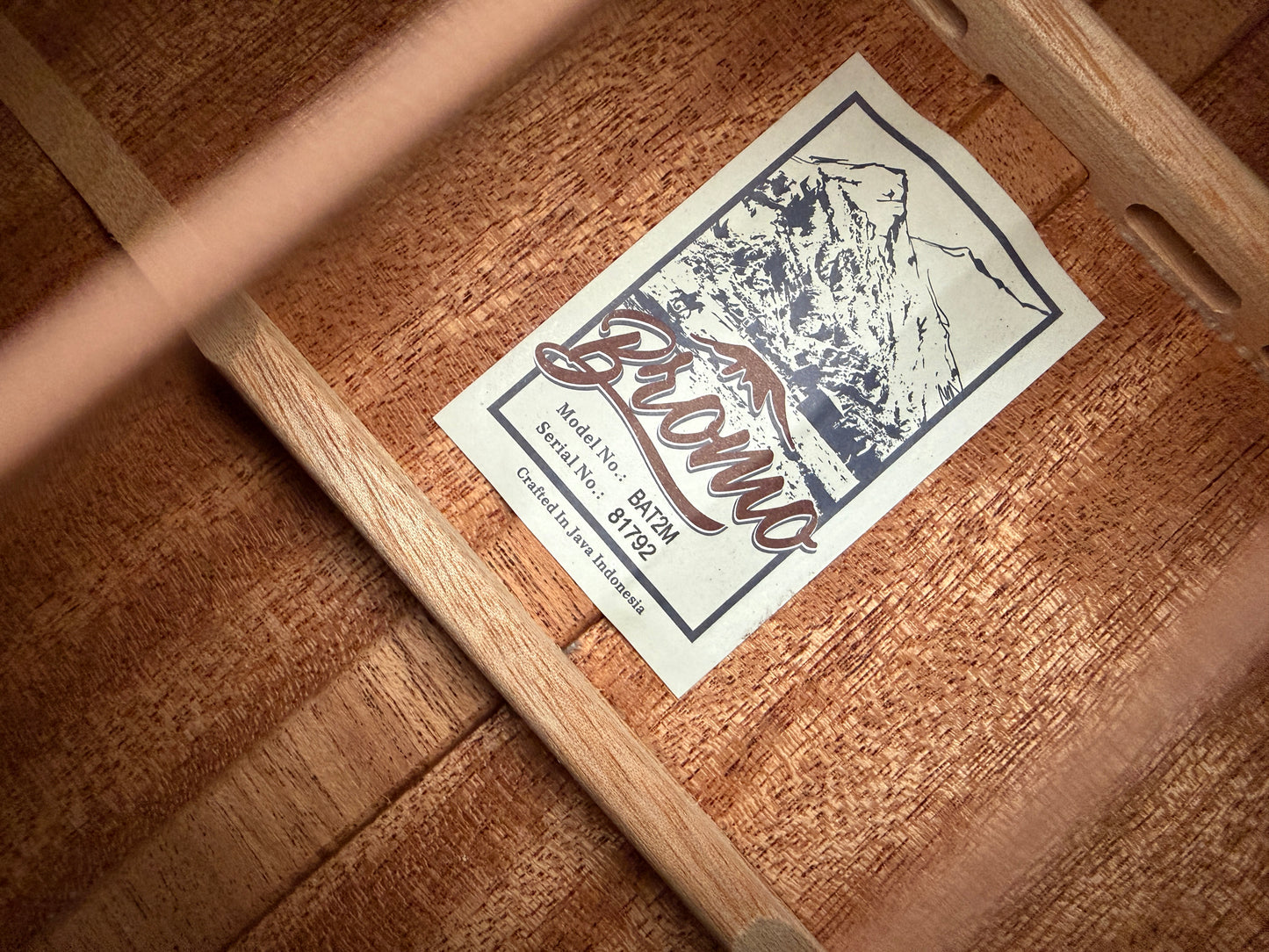 Bromo BAT2M - Solid top Mahogany Acoustic