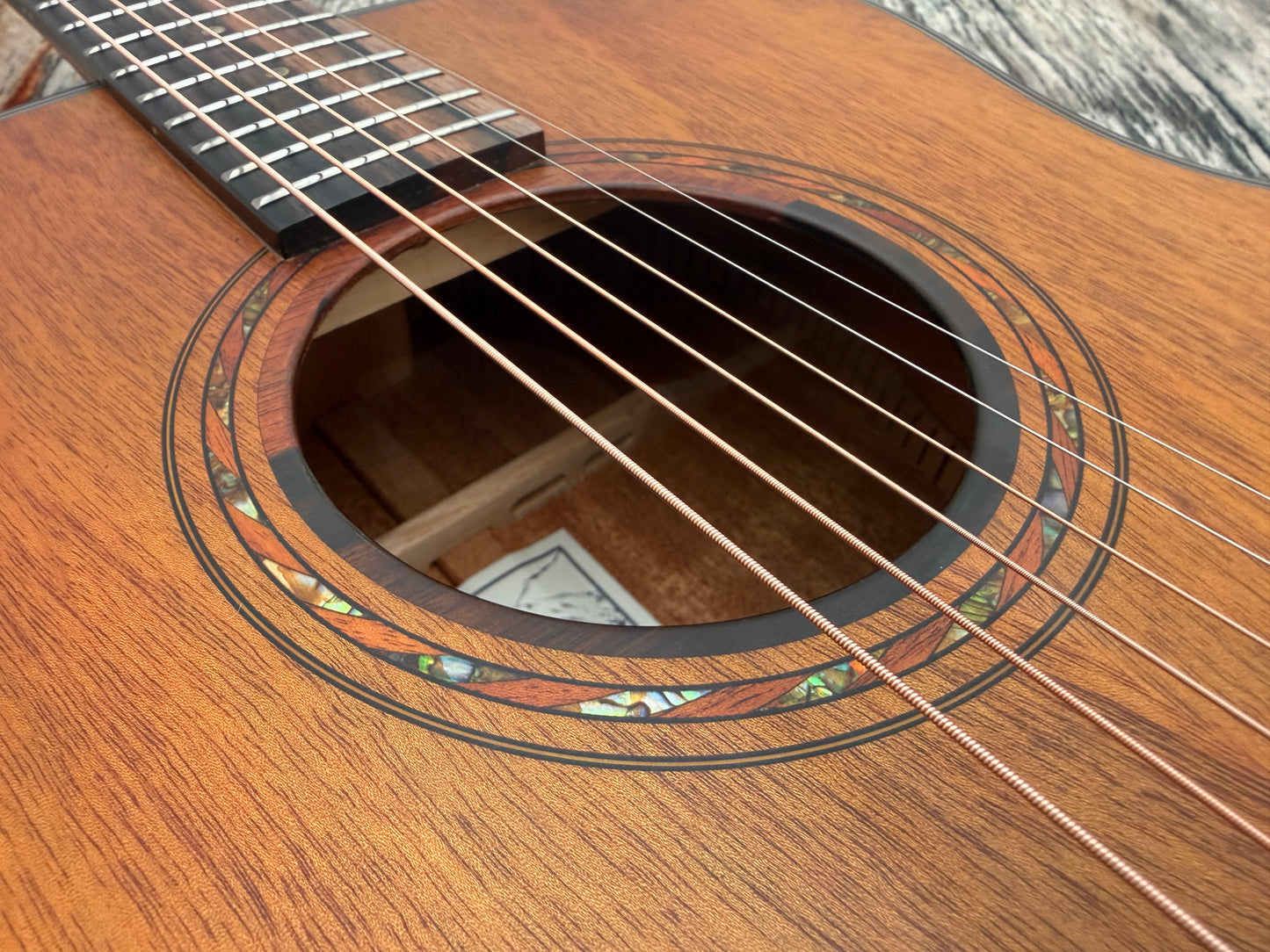 Bromo BAT2M - Solid top Mahogany Acoustic