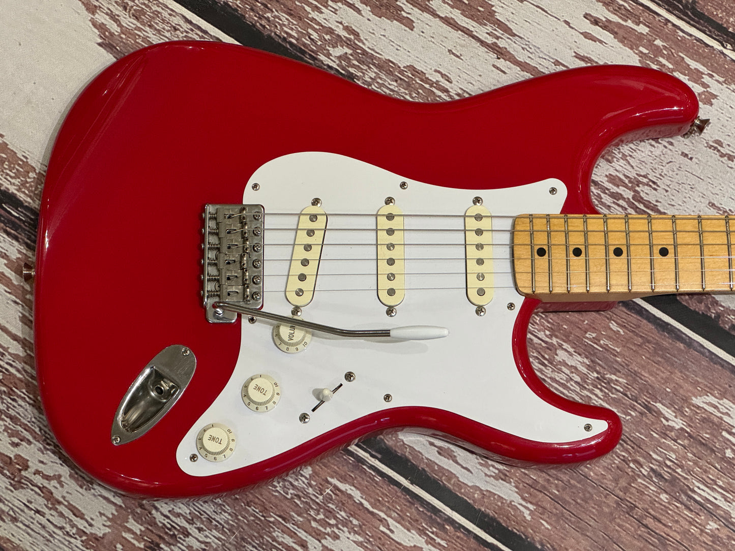 Fender Japanese Stratocaster 1988 Torino Red