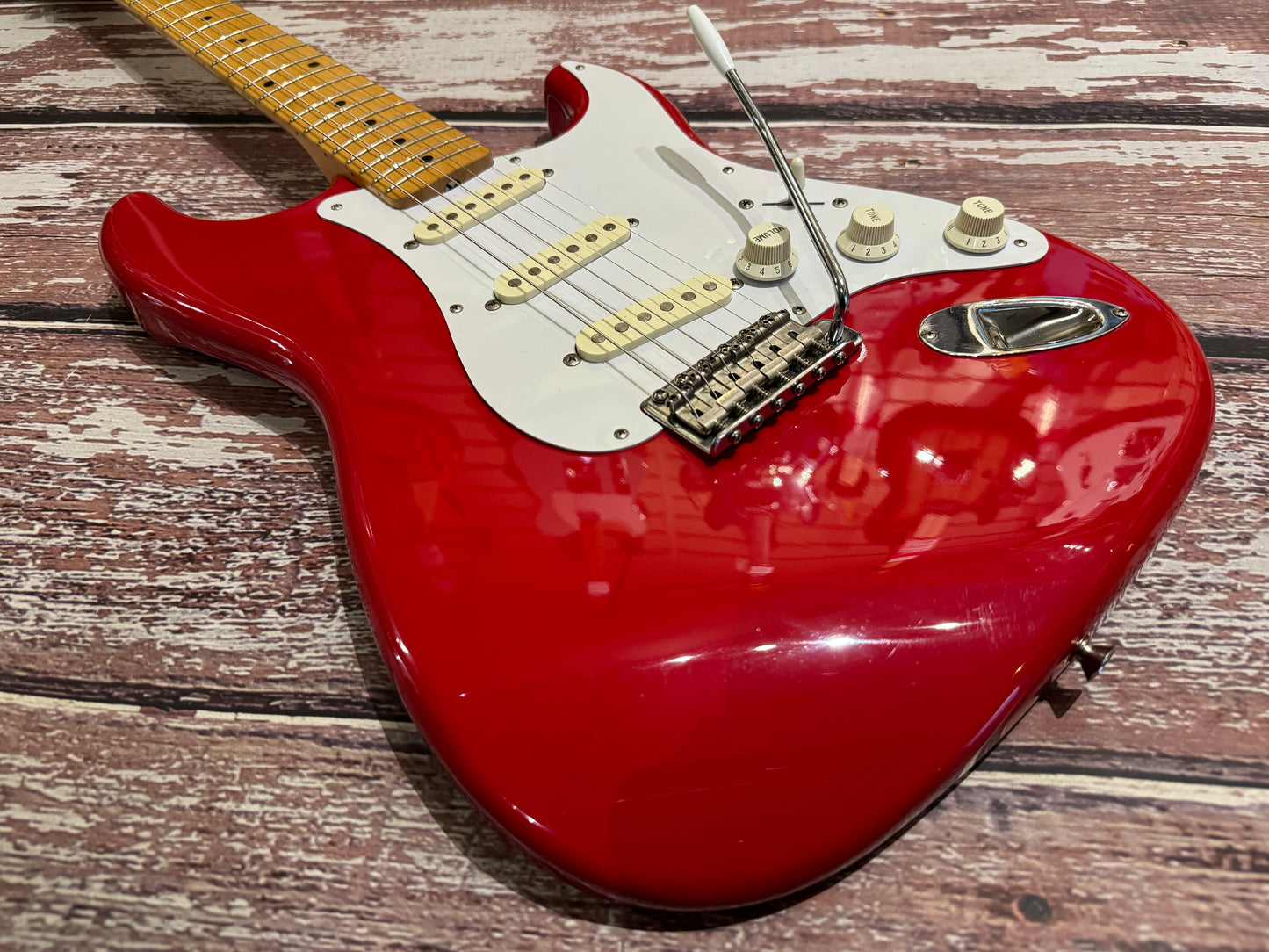 Fender Japanese Stratocaster 1988 Torino Red