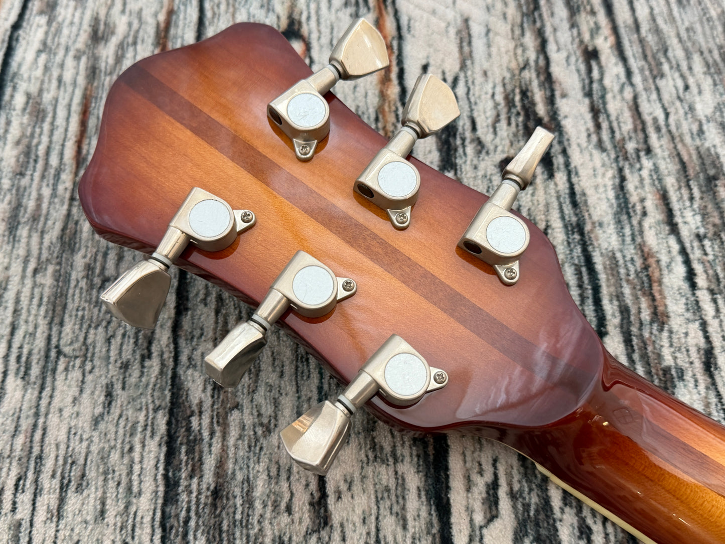Hofner Contemporary series CT Club guitar