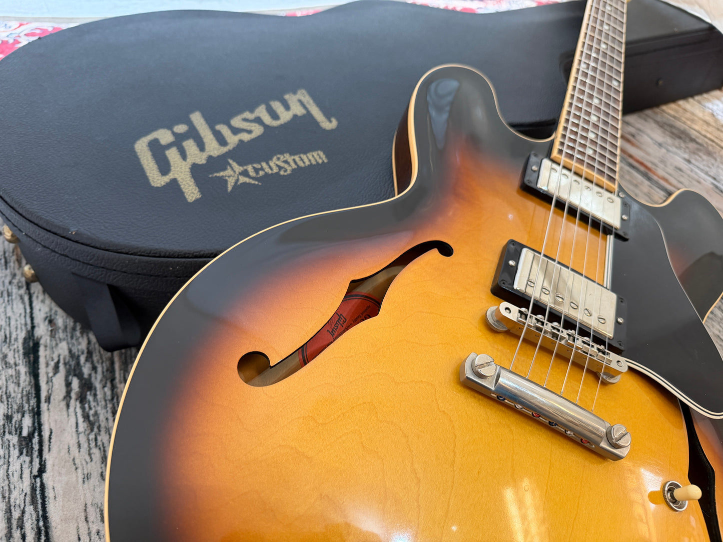 Gibson ES335 Tobacco Sunburst - 2008, with case & COA