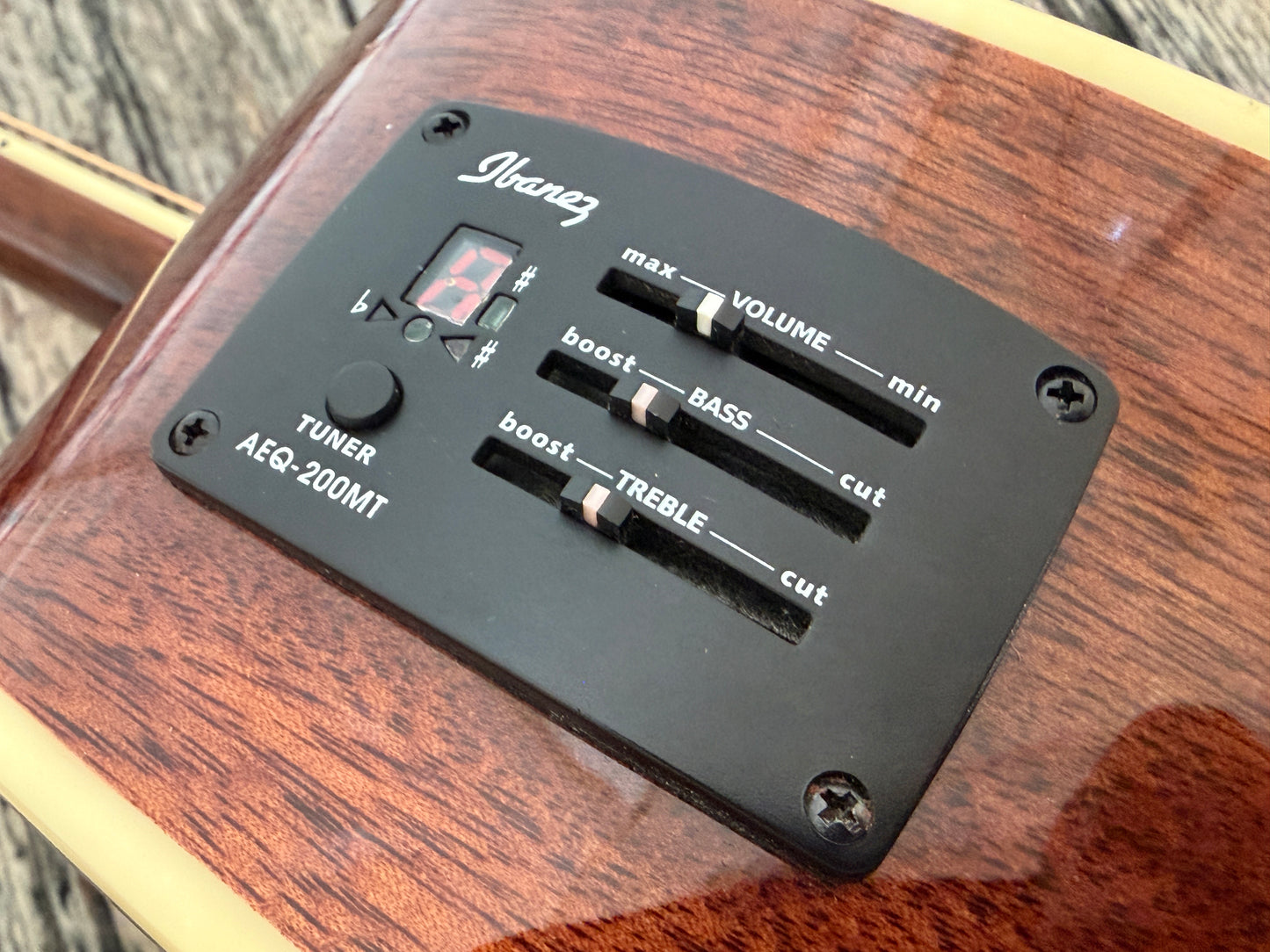 Ibanez SGE120-ATN Electro acoustic