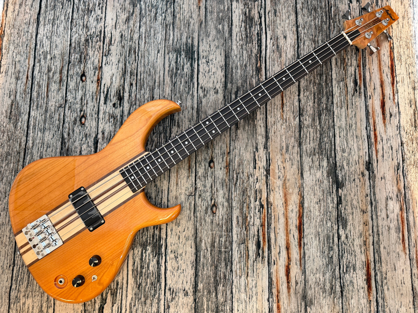 Aria Pro II SB-700 bass. B Stock