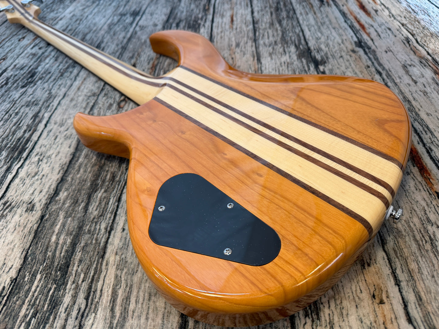 Aria Pro II SB-700 bass. B Stock