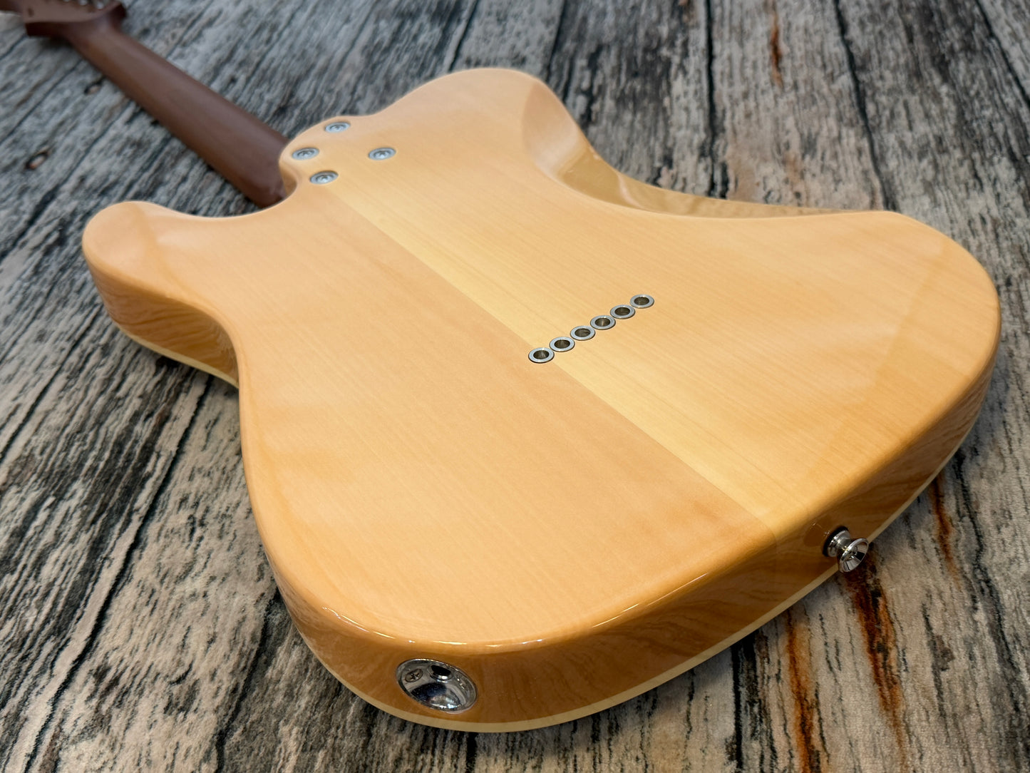 Aria Pro II 515 Nashville - Ruby Red - B-Stock
