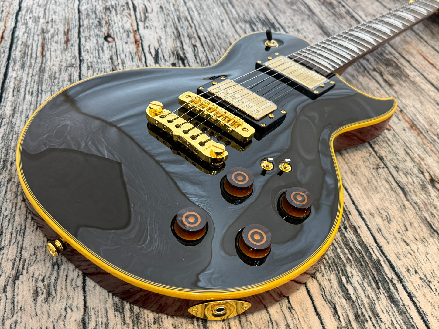 Aria PE F80 Blacktop Retro! - B-Stock