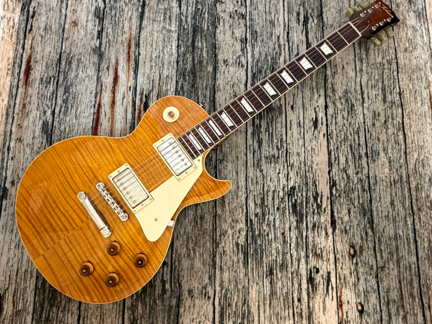 Tokai Japan - Love Rock Flame top 2016