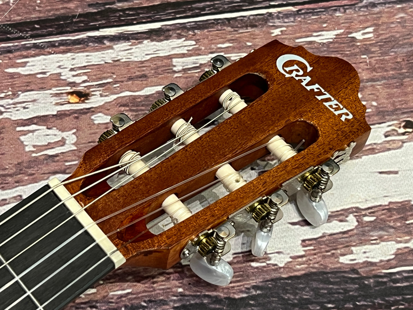 Crafter HC100 OPN Classical Guitar