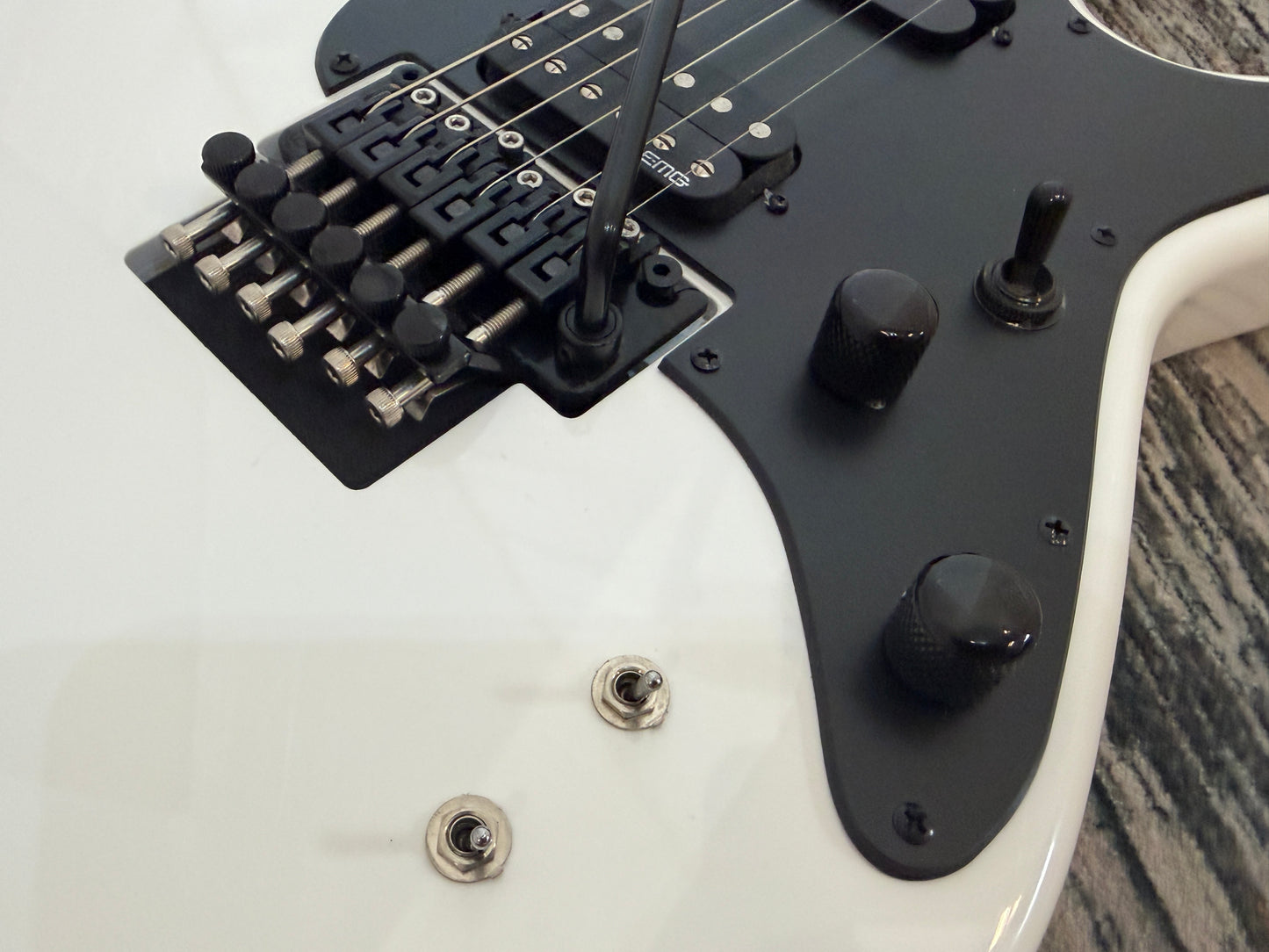 Schecter Sun Valley Super Shredder - Floyd Rose - Sustainiac
