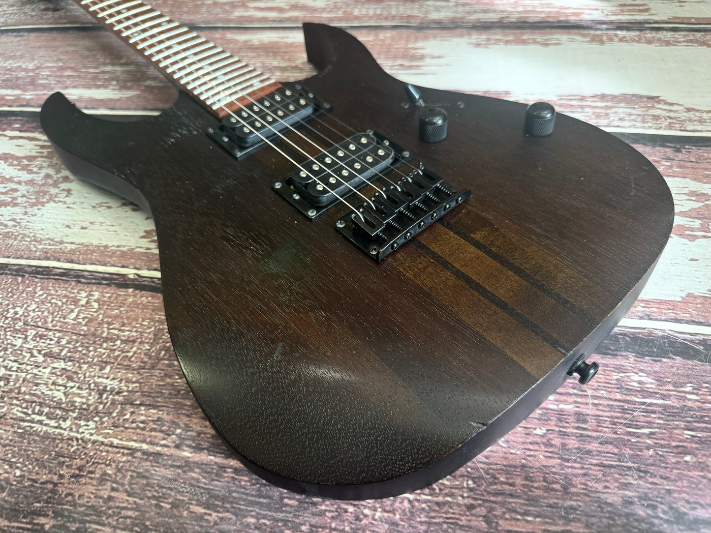 Ibanez RGRT421 Thru neck Walnut flat finish