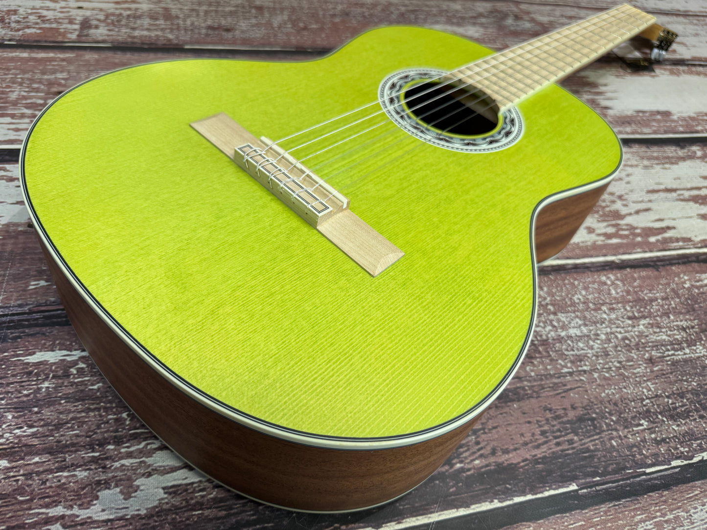 Valencia 4/4 full size classical - Green