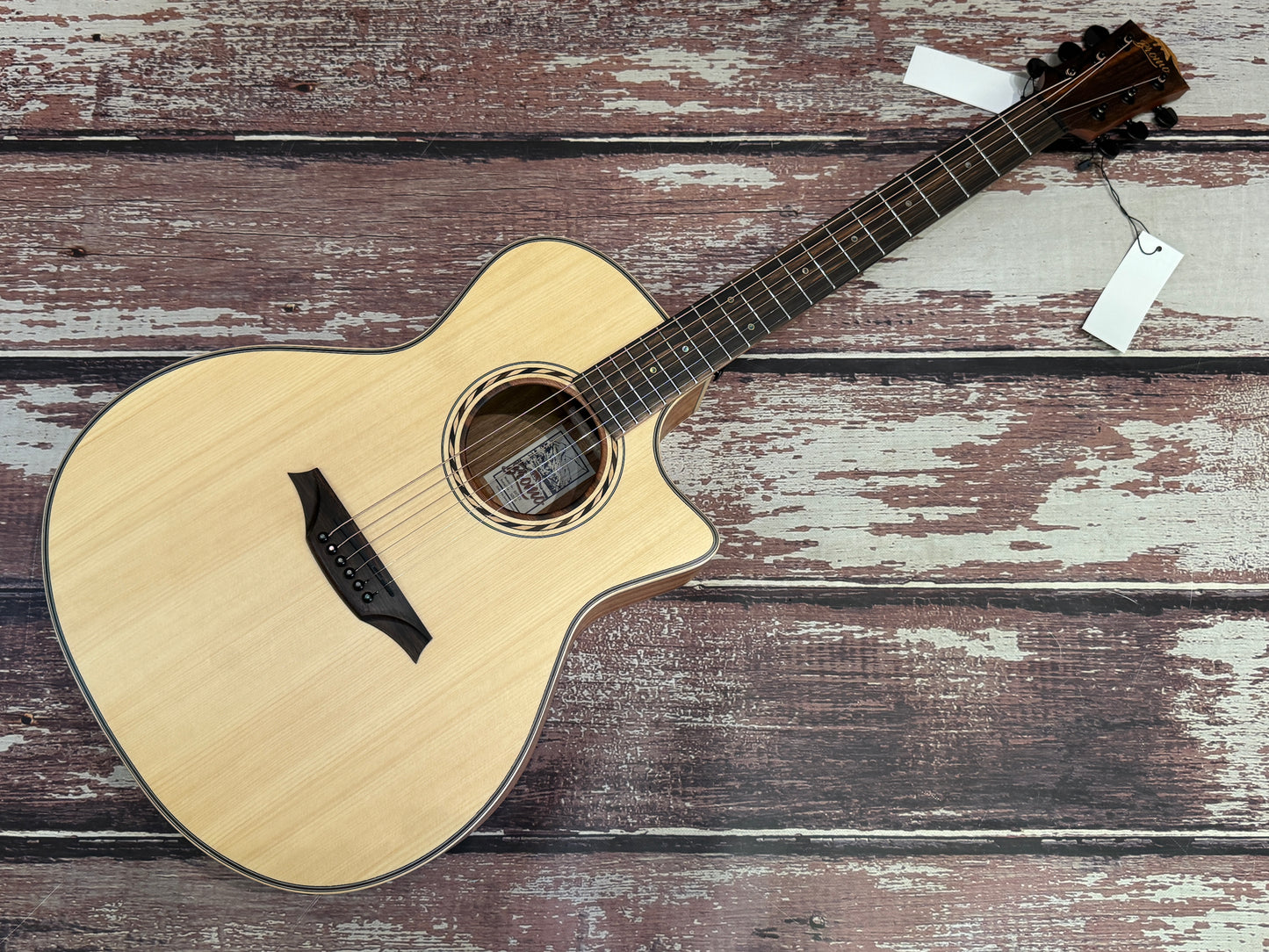 Bromo BAT2CE Solid top electro acoustic