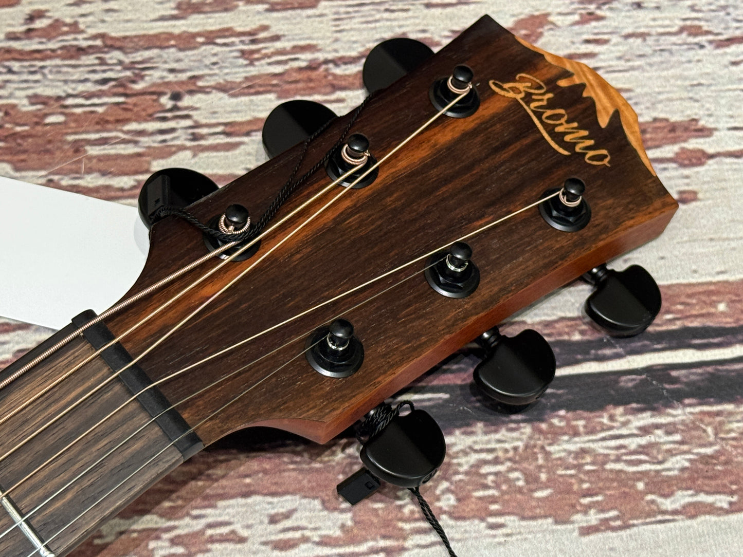 Bromo BAT2CE Solid top electro acoustic