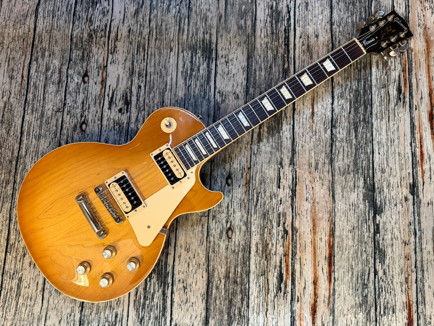 Gibson Les Paul Classic 2021 Honeyburst 1960s neck
