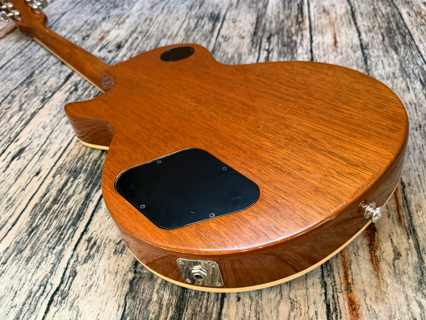 Gibson Les Paul Classic 2021 Honeyburst 1960s neck