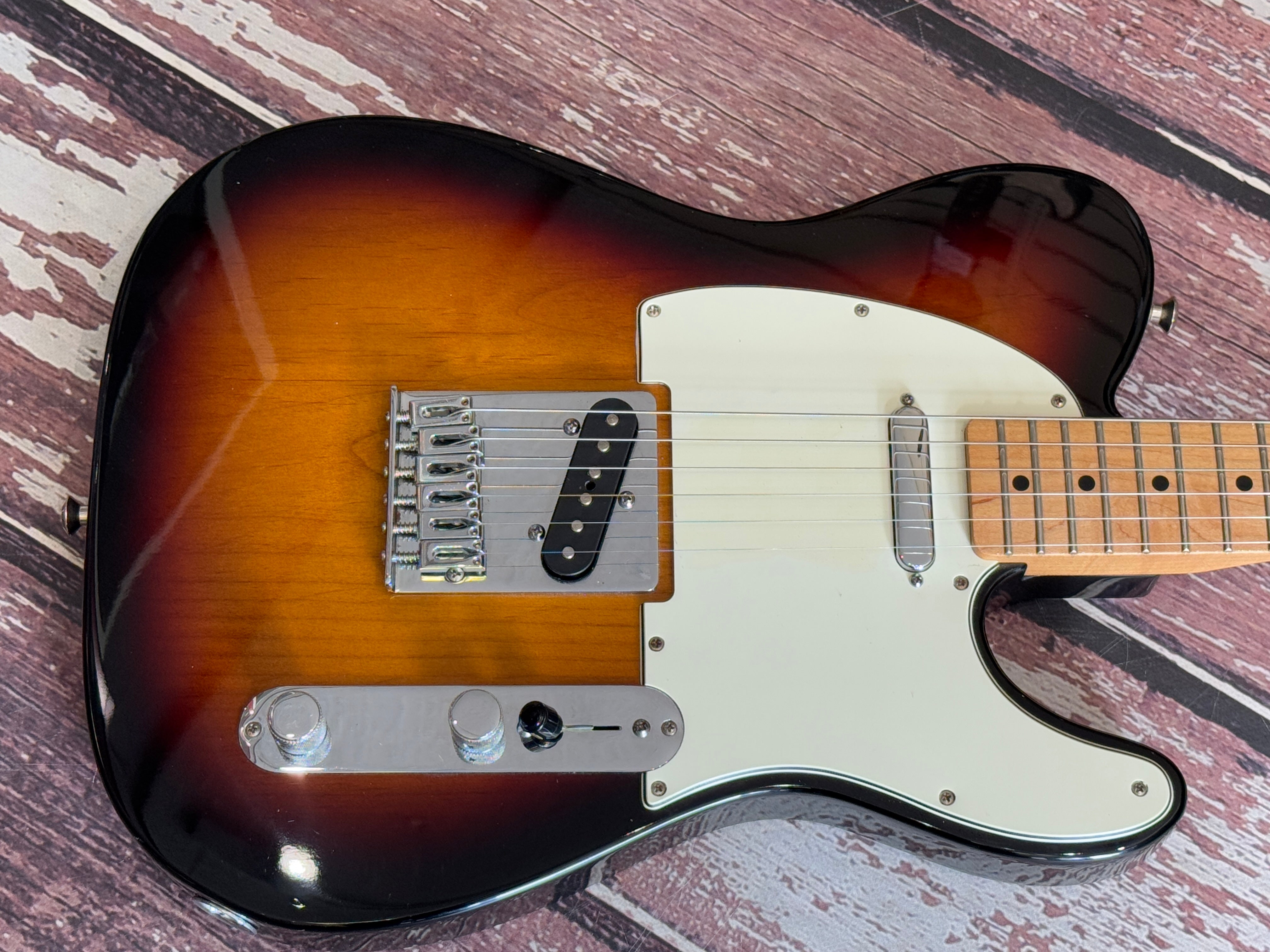 Fender Telecaster Standard 2013 MIM Sunburst - Maple – Badlands