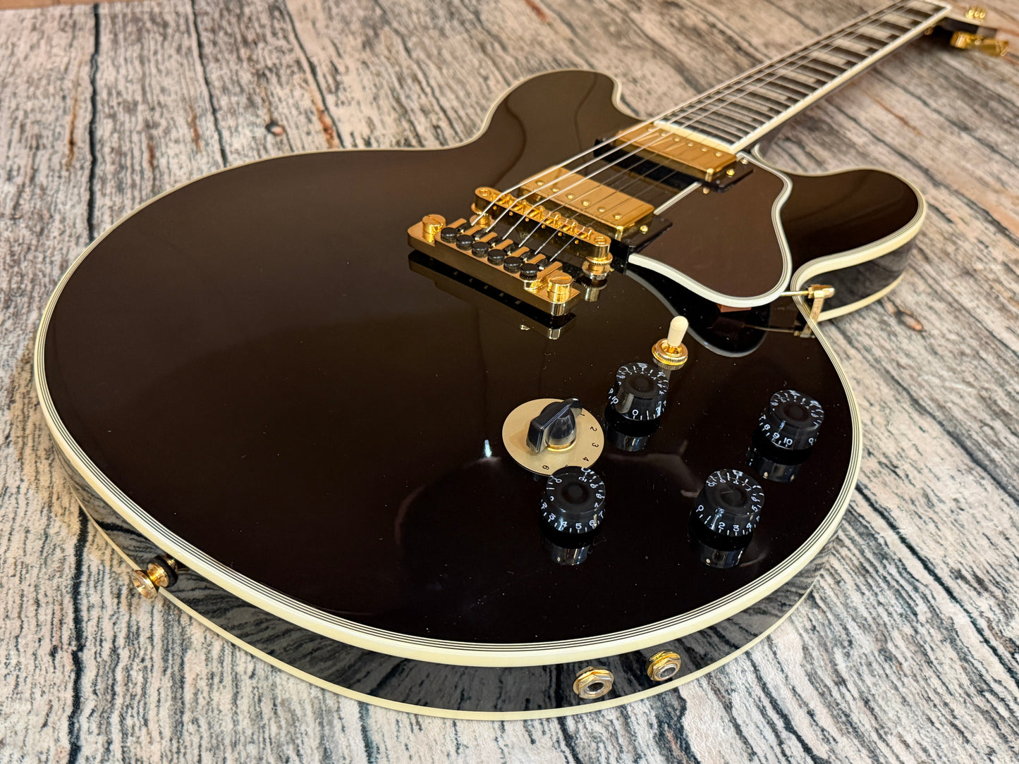 Epiphone Lucille with case - 2025