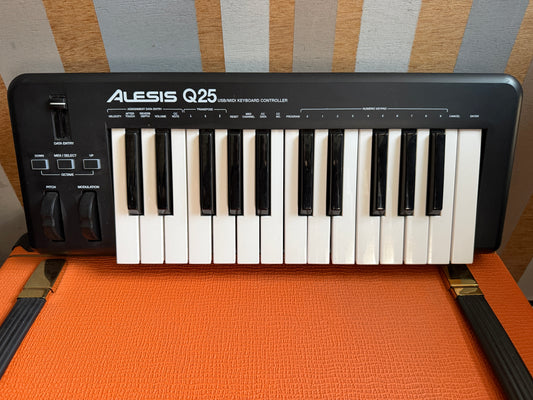 Alesis Q25 (Pre-owned)