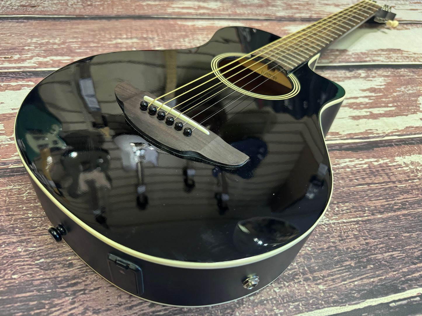 Yamaha APX-T2 Electro travel acoustic