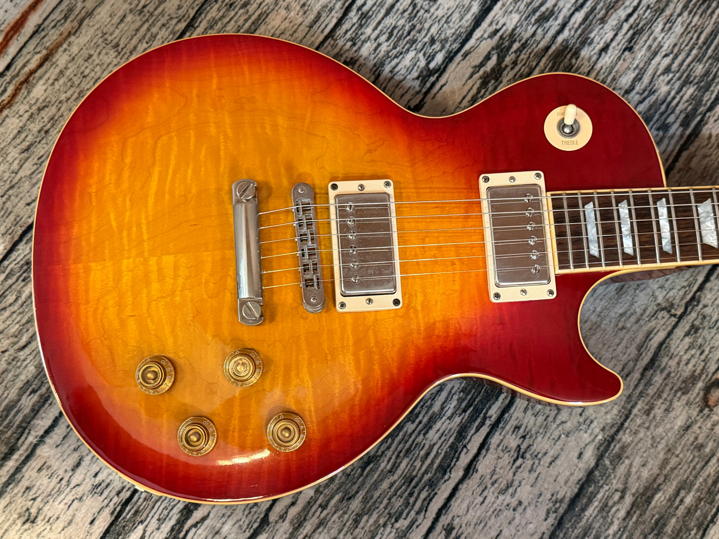 Gibson Les Paul Standard Premium plus - 2002 Stunning guitar